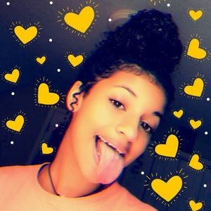 Meet your Posher, Kira